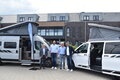 ürgermeister Markus Silies (links) und Klaus Hofschröer, Leiter der Wirtschaftsförderung (rechts) mit Christian Hackmann und Ulrich Hartz (zweiter und dritter von links)